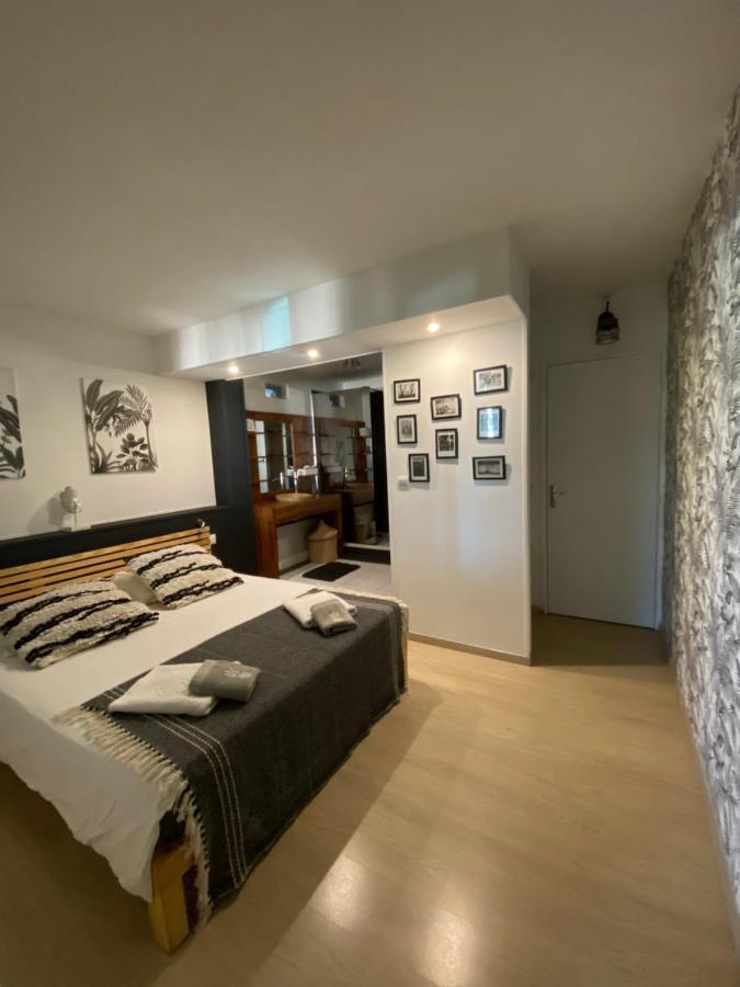 Appartamento Centre & Plage - T2 Cosy Avec Terrasse & Jardin Saint-Gilles-les Bains Esterno foto